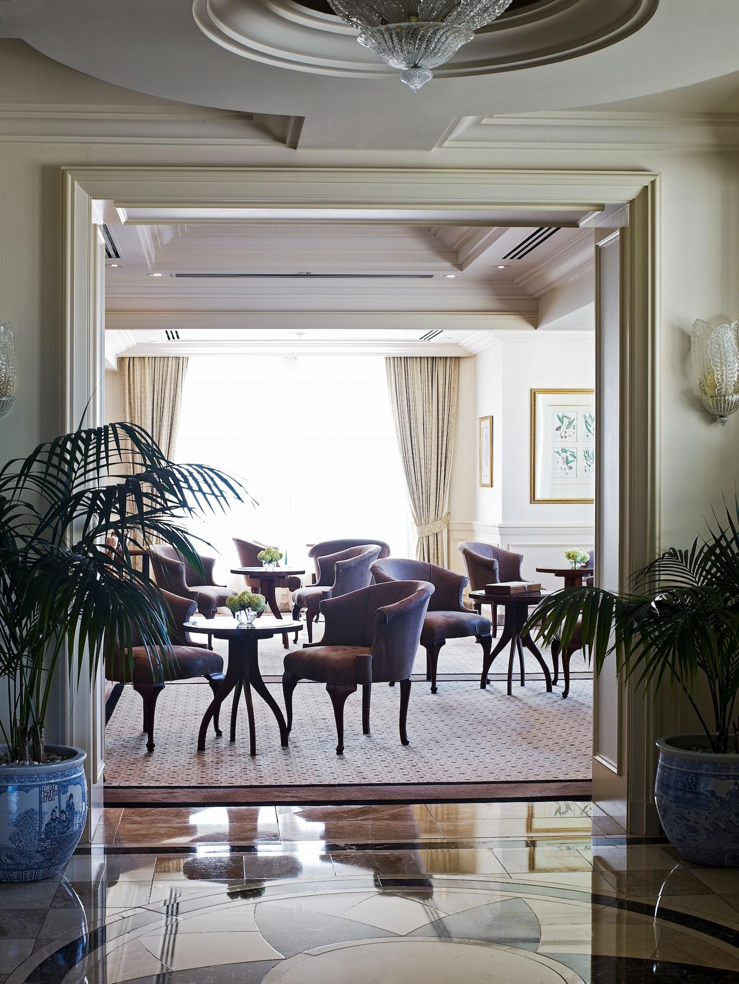 The Langham Melbourne Hotel Exterior photo The Club at The Peninsula, Hong Kong