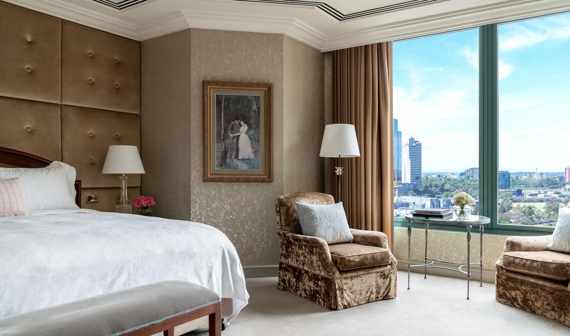 The Langham Melbourne Hotel Exterior photo A bedroom at Four Seasons Hotel Bangkok