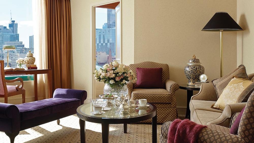 The Langham Melbourne Hotel Exterior photo A suite at the Mandarin Oriental, New York