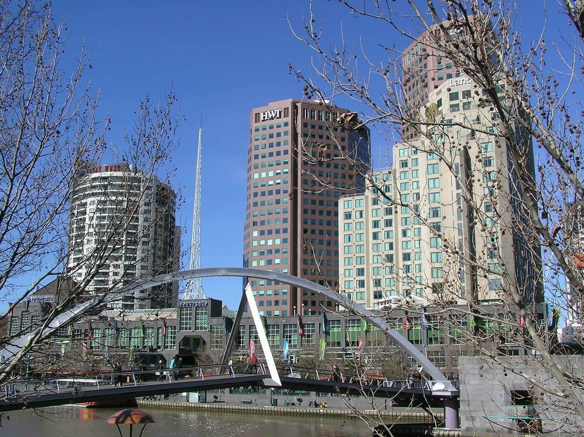The Langham Melbourne Hotel Exterior photo The Yarra River and the Yarra Bridge